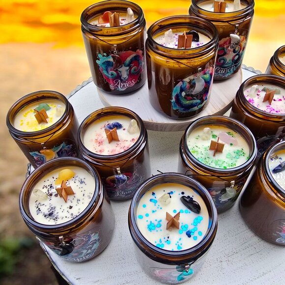 Zodiac Crystal Candle ✦ Soy Wax ✦ Hidden Crystal & Moon Necklace ✦ Wooden Wick - Picture 10 of 16